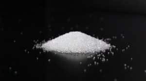 White blasting media